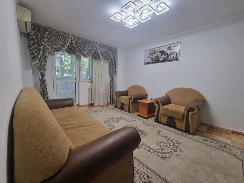 Dristor, metrou, apartament spatios 3 camere.